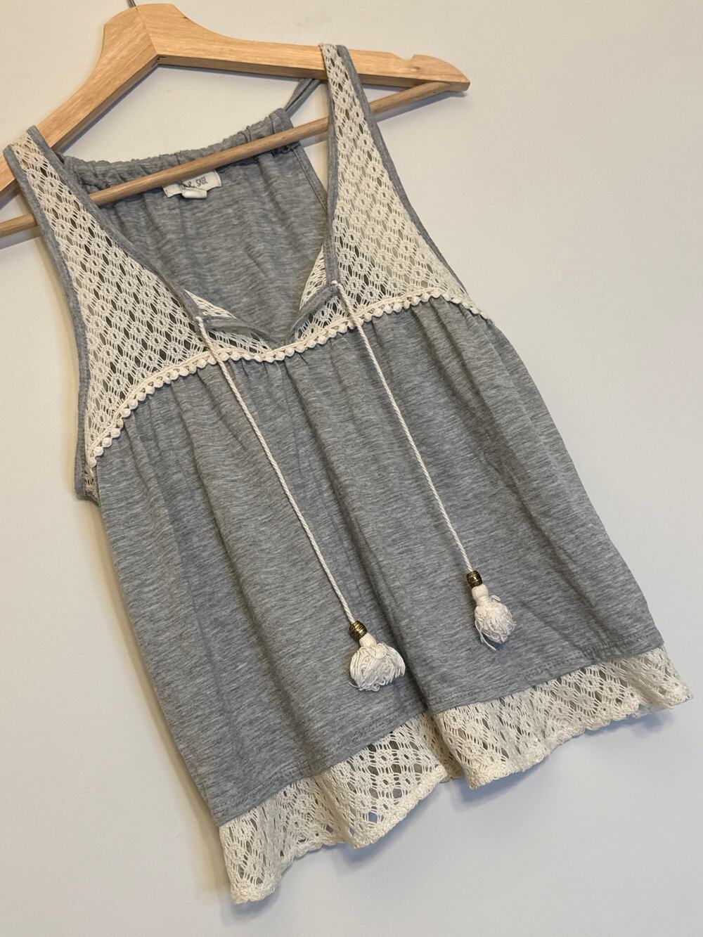 Taylor & Sage Gray Crochet Trim Tassel Tank Top XS